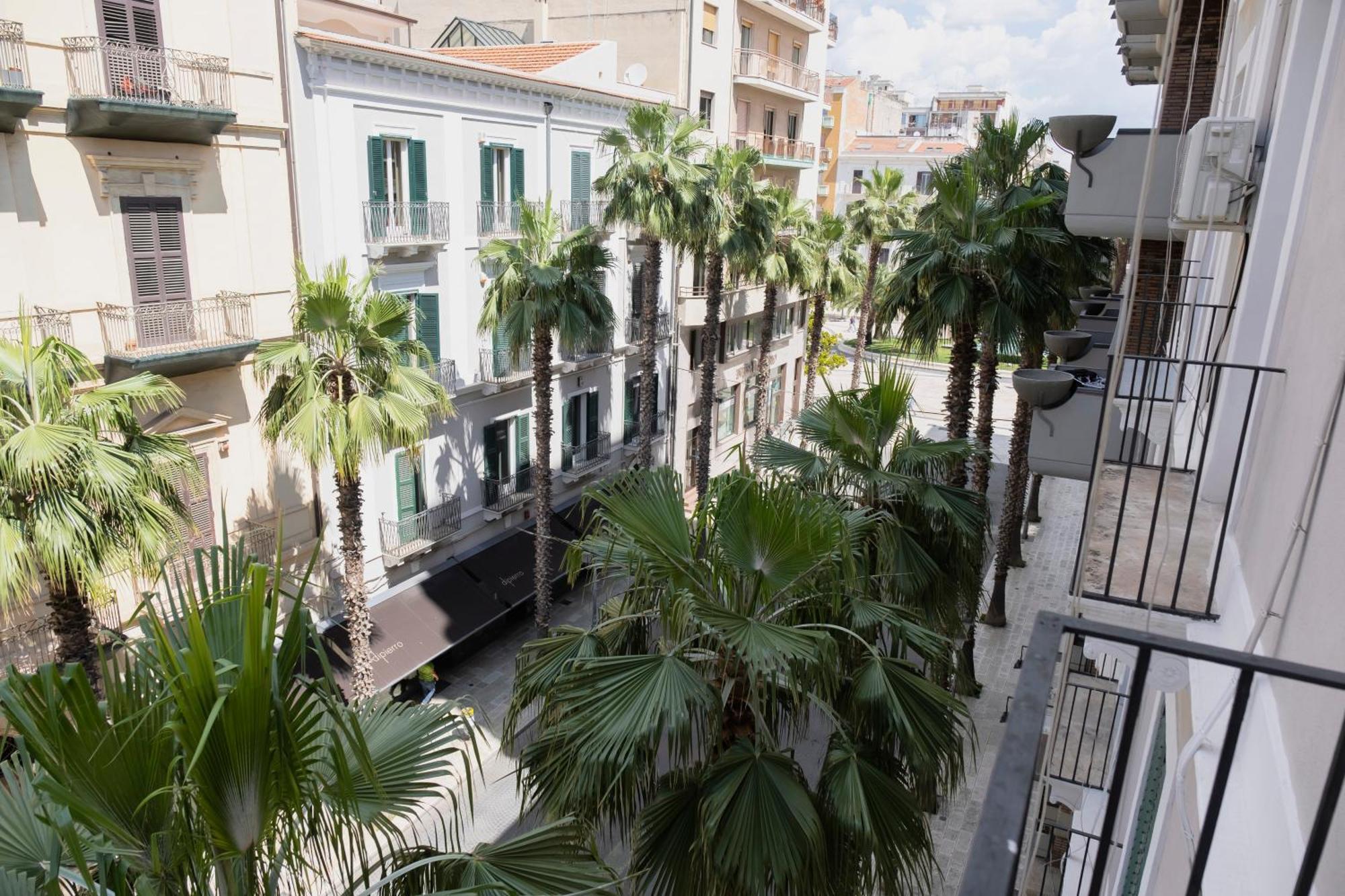 Barneys Design Apartment Taranto Exterior photo